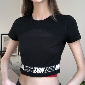 Nike Pro Women’s Short-Sleeve Dri-Fit Crop Top